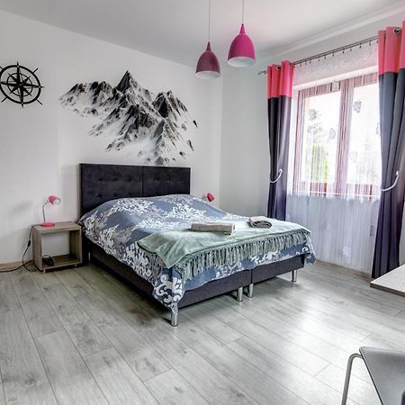 Willa Pod Zegarem - W Cenie Parking, Szybkie Wifi, Duzy Ogrod, Wiata Grilowa! Крыница-Здруй Номер фото